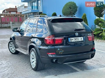 Авто BMW X5 2011 № 8914114