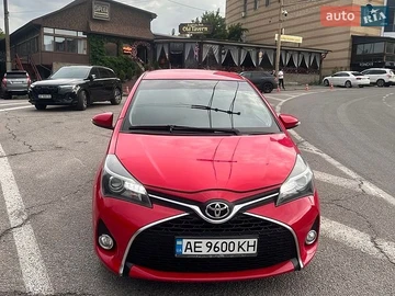 Авто Toyota Yaris 2015 № 8914117