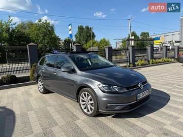 Авто Volkswagen Golf 2019 № 8914190