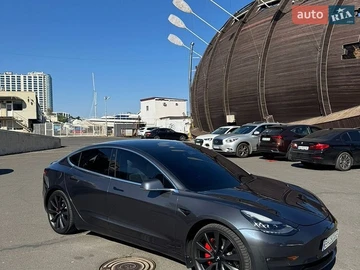 Авто Tesla Model 3 2020 № 8914212