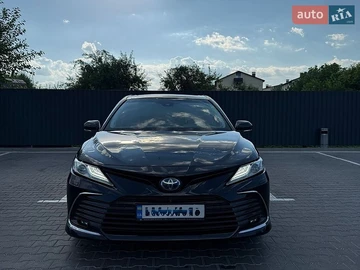 Авто Toyota Camry 2023 № 8914326