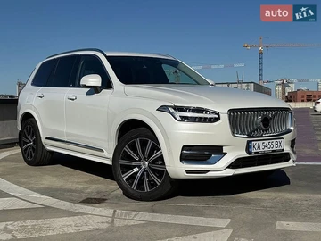 Авто Volvo Xc90 2023 № 8914409