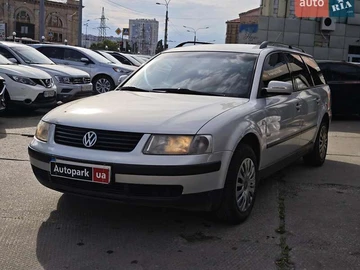 Авто Volkswagen Passat 2000 № 8914439