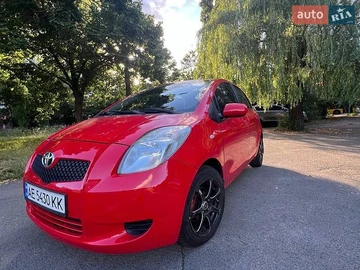 Авто Toyota Yaris 2006 № 8914603