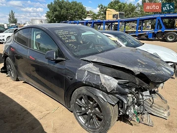 Авто Tesla Model Y 2024 № 8914804