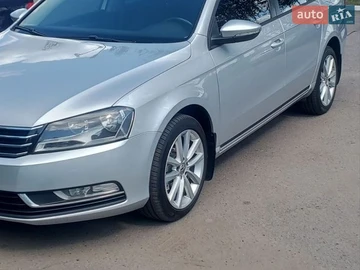 Авто Volkswagen Passat 2012 № 8914815