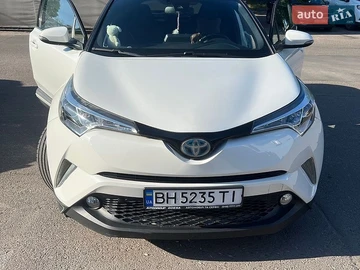 Авто Toyota C-Hr 2017 № 8915008