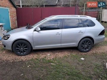Авто Volkswagen Golf 2010 № 8915184