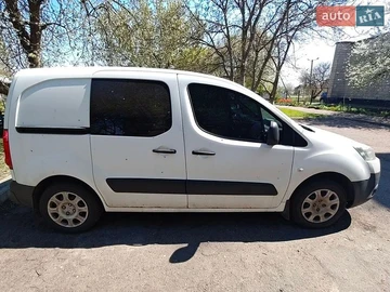 Авто Peugeot Partner 2010 № 8915235
