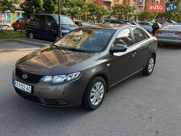 Авто KIA Cerato 2009 № 8915237