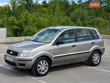 Авто Ford Fusion 2004 № 8915401