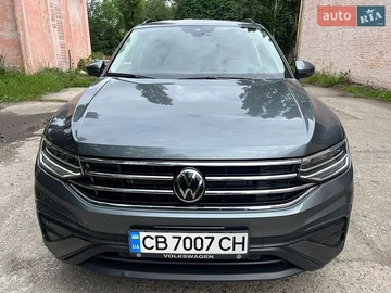 Авто Volkswagen Tiguan 2024 № 8915888