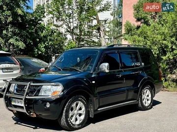 Авто Mitsubishi Pajero Wagon 2006 № 8916217