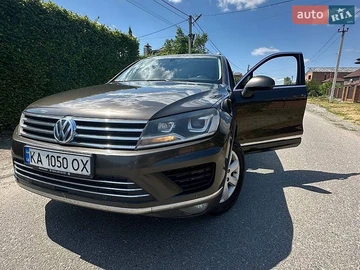 Авто Volkswagen Touareg 2016 № 8916361