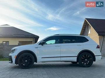 Авто Volkswagen Tiguan 2021 № 8916871