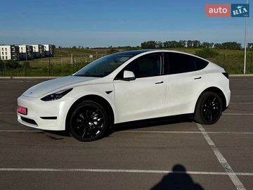 Авто Tesla Model Y 2023 № 8916895