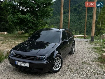 Авто Volkswagen Golf 1999 № 8917078