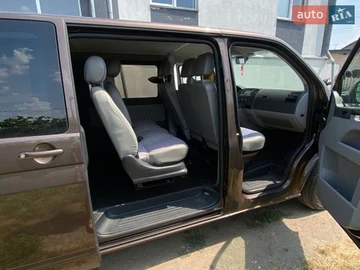 Авто Volkswagen Transporter 2010 № 8917254