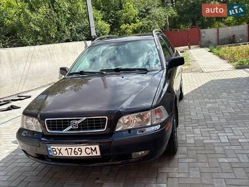 Авто Volvo V40 2002 № 8917577