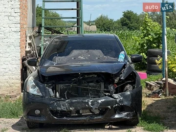 Авто Infiniti G25 2010 № 8917699