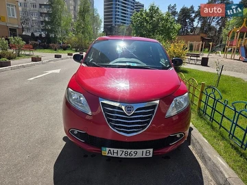 Авто Lancia Ypsilon 2012 № 8917701