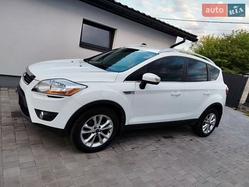 Авто Ford Kuga 2012 № 8918057