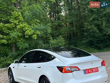 Авто Tesla Model 3 2022 № 8918154