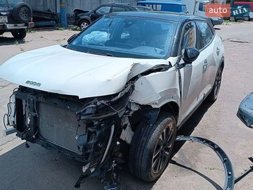 Авто Peugeot E-2008 2020 № 8918971