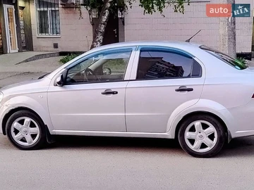 Авто Chevrolet Aveo 2008 № 8919275