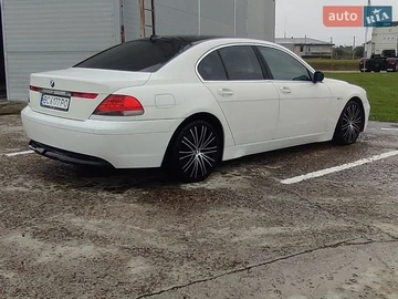 Авто BMW 7 Series 2002 № 8919286