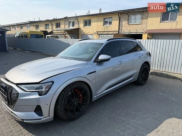 Авто Audi E-Tron 2019 № 8919359