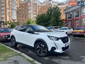 Авто Peugeot 2008 2021 № 8919605