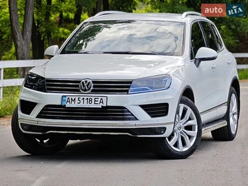 Авто Volkswagen Touareg 2016 № 8920093
