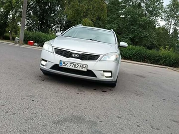 Авто KIA Ceed 2010 № 8920315