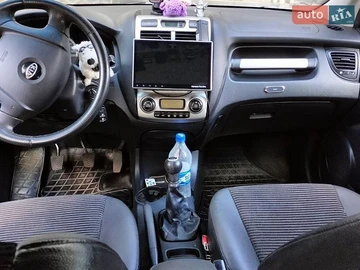 Авто Volkswagen Touareg 2004 № 8920325