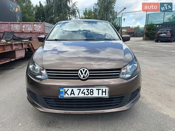 Авто Volkswagen Polo 2014 № 8920327