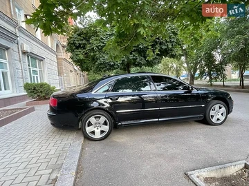 Авто Audi A8 2004 № 8920344