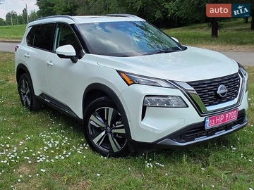 Авто Nissan Rogue 2023 № 8920466