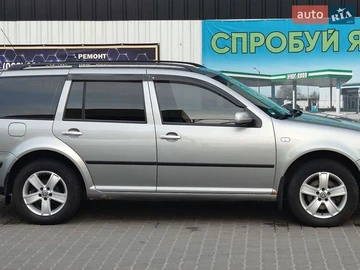 Авто Volkswagen Golf 2003 № 8920679