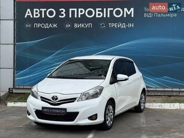 Авто Toyota Yaris 2012 № 8920794