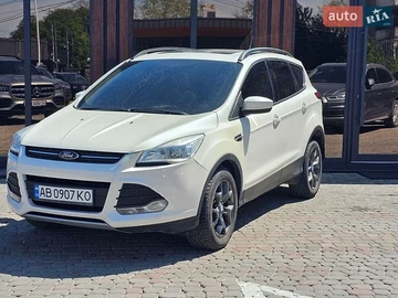Авто Ford Escape 2013 № 8920812