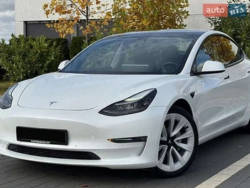 Авто Tesla Model 3 2021 № 8921004