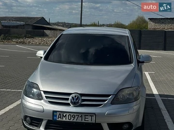 Авто Volkswagen Golf Plus 2005 № 8921281