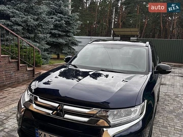 Авто Mitsubishi Outlander 2018 № 8921635