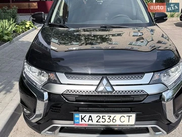 Авто Mitsubishi Outlander 2021 № 8921721