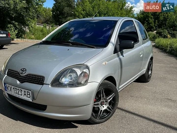 Авто Toyota Yaris 2000 № 8921943