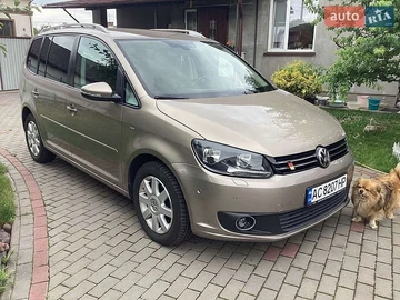Авто Volkswagen Touran 2015 № 8922282