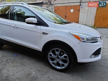 Авто Ford Escape 2012 № 8922374