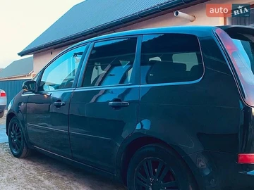 Авто Ford Focus C-Max 2004 № 8922510