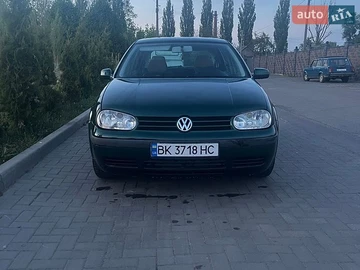 Авто Volkswagen Golf 2000 № 8922567